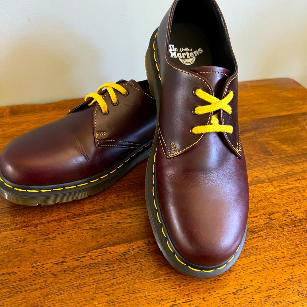 Mens Brown Dr. Martins Airwair 1461 size 9